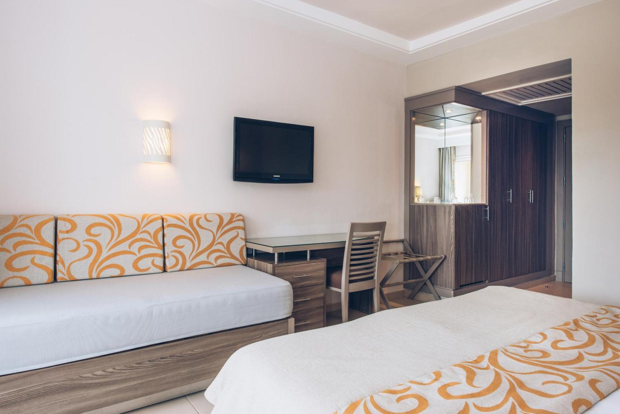 Iberostar Waves Mehari Djerba Hotel Taguermess Ngoại thất bức ảnh